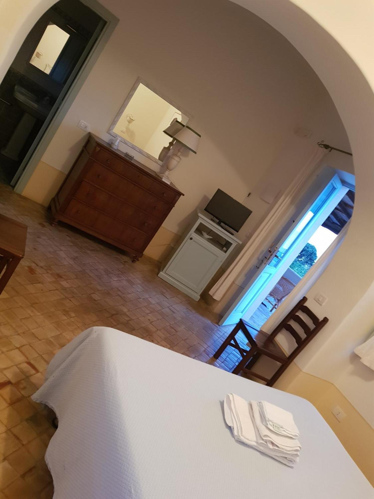 Hotel Il Delfino Santa Marina Salina Exteriér fotografie
